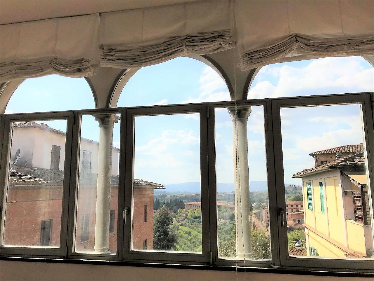 La Diana Lägenhet Siena Exteriör bild
